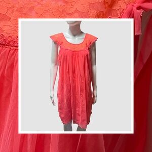 VTG Pleated Pink Chemise